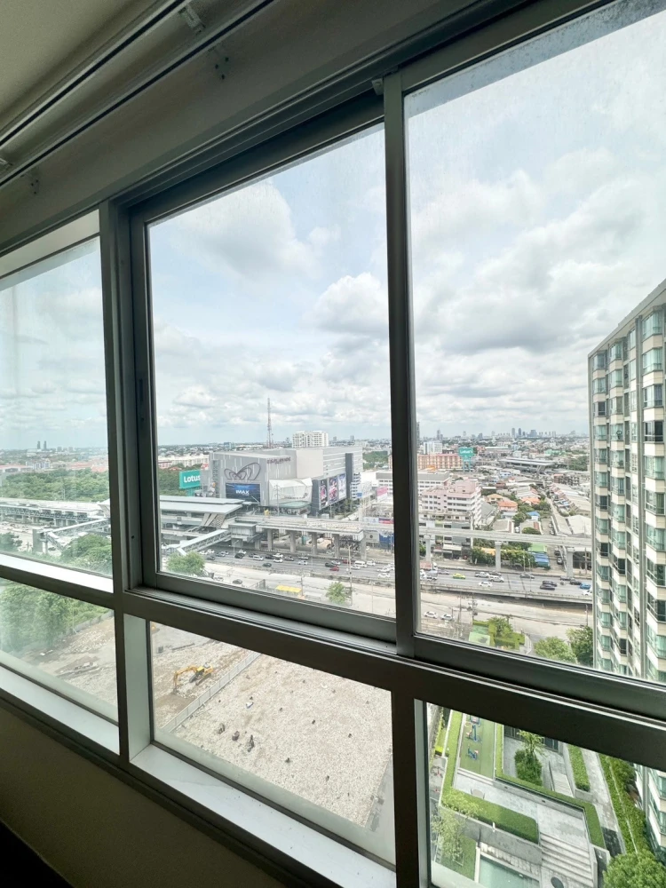 Condo for sale, U Delight Ratchadaphisek, 2 bedrooms, 20th floor, beautiful view, cheapest price in the project, hurry and book.