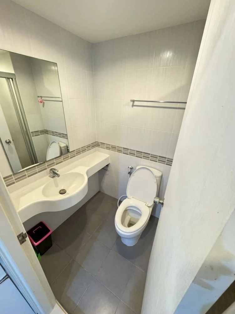 Condo for sale, Lumpini Park Rama 9-Ratchada, beautiful room, good location, ready for ownership.
