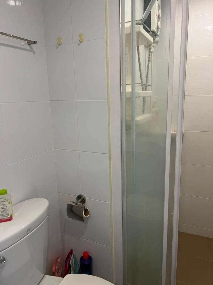Condo for sale, Lumpini Park Phetkasem 98, well-separated rooms, wallpapered throughout the room, affordable price, hurry and book.
