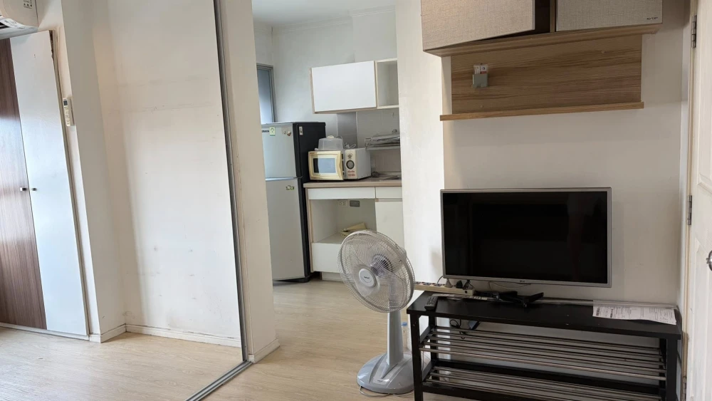 Condo for sale, Lumpini Ville Lasalle-Bearing. The unit is partitioned into separate, clearly defined zones. Great value! Don't miss out!