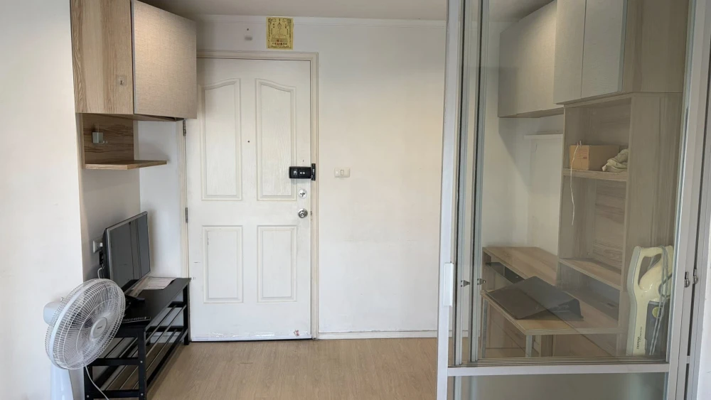 Condo for sale, Lumpini Ville Lasalle-Bearing. The unit is partitioned into separate, clearly defined zones. Great value! Don't miss out!