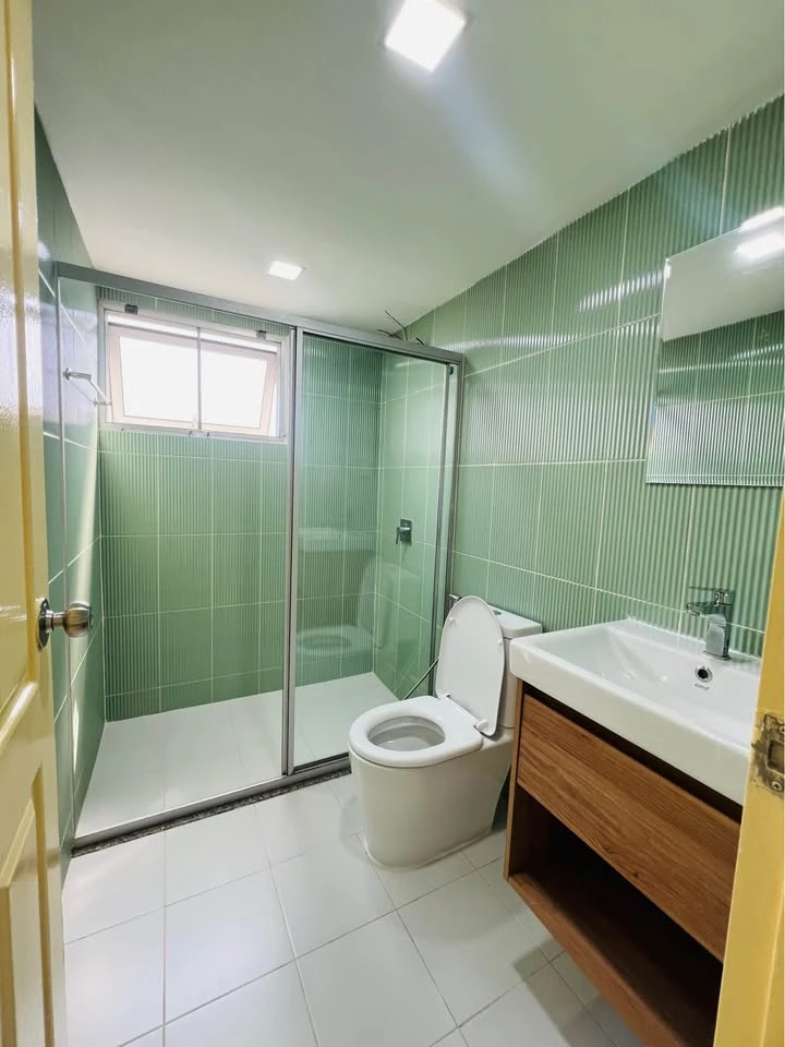 Condo for sale, Supalai Park Ratchayothin, 15th floor, North side, spacious room, comes with usable space, good price, book now.