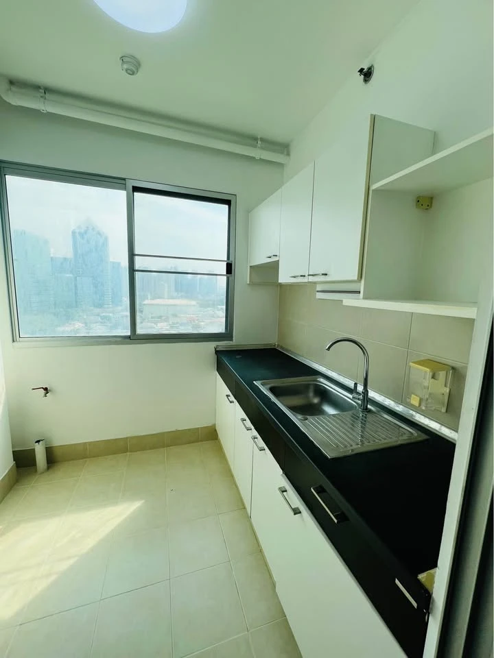 Condo for sale, Supalai Park Ratchayothin, 15th floor, North side, spacious room, comes with usable space, good price, book now.