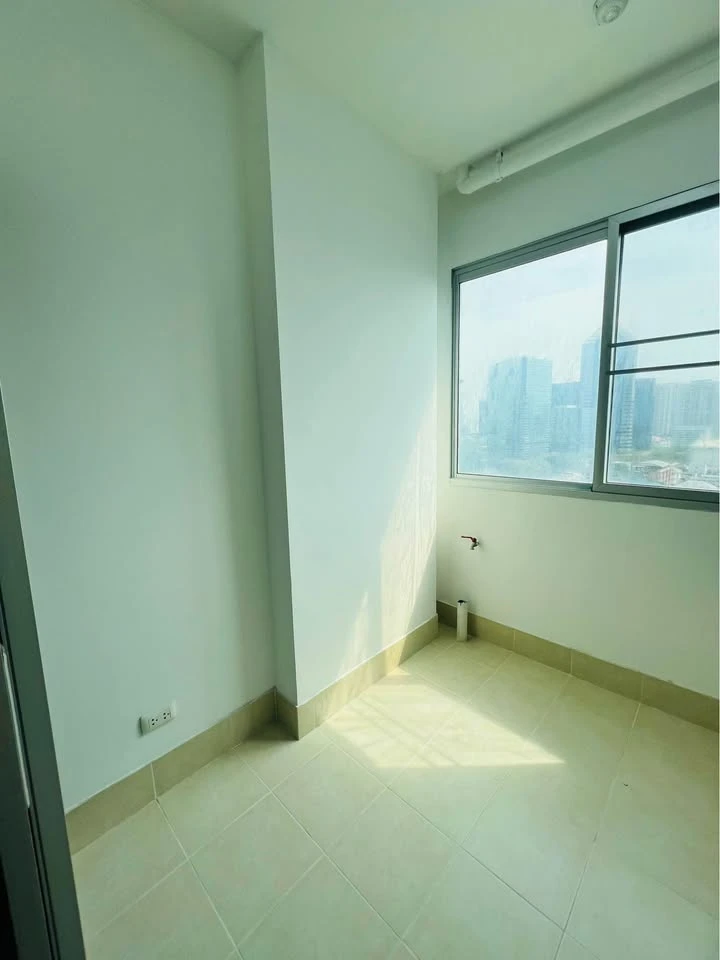 Condo for sale, Supalai Park Ratchayothin, 15th floor, North side, spacious room, comes with usable space, good price, book now.