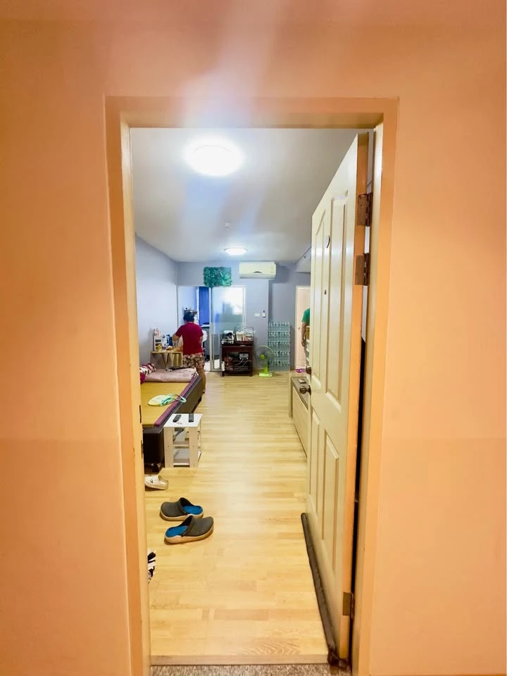Condo for sale at City Home Rattanathibet project. Spacious rooms with plenty of usable space. Own it today!