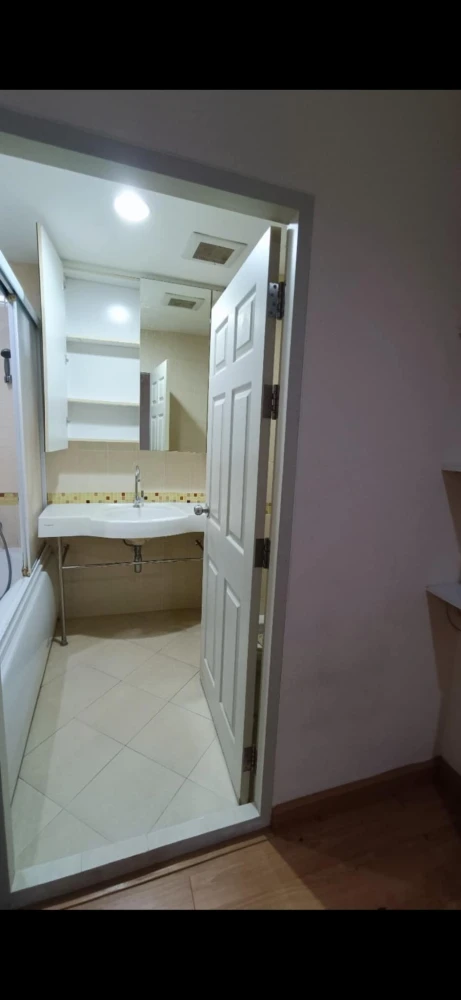 Condo for sale: Life @ Ratchada (Lat Phrao 36), ready to move in, complete facilities, hurry and reserve now!