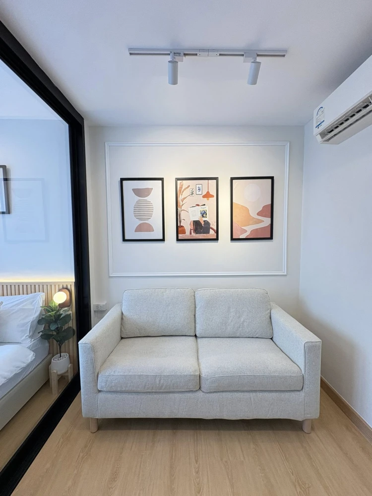 Condo for sale: Ideo Sathorn-Tha Phra. Beautifully decorated room with excellent built-ins. Reserve yours today. Don't miss out!