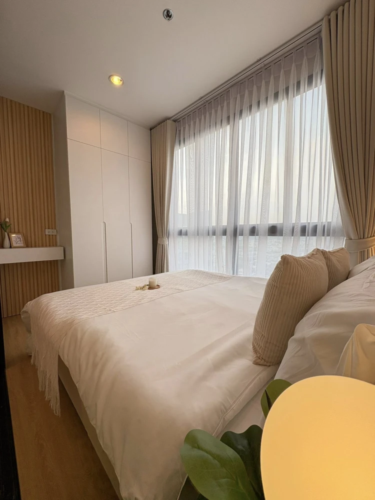 Condo for sale: Ideo Sathorn-Tha Phra. Beautifully decorated room with excellent built-ins. Reserve yours today. Don't miss out!