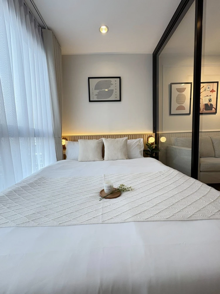 Condo for sale: Ideo Sathorn-Tha Phra. Beautifully decorated room with excellent built-ins. Reserve yours today. Don't miss out!