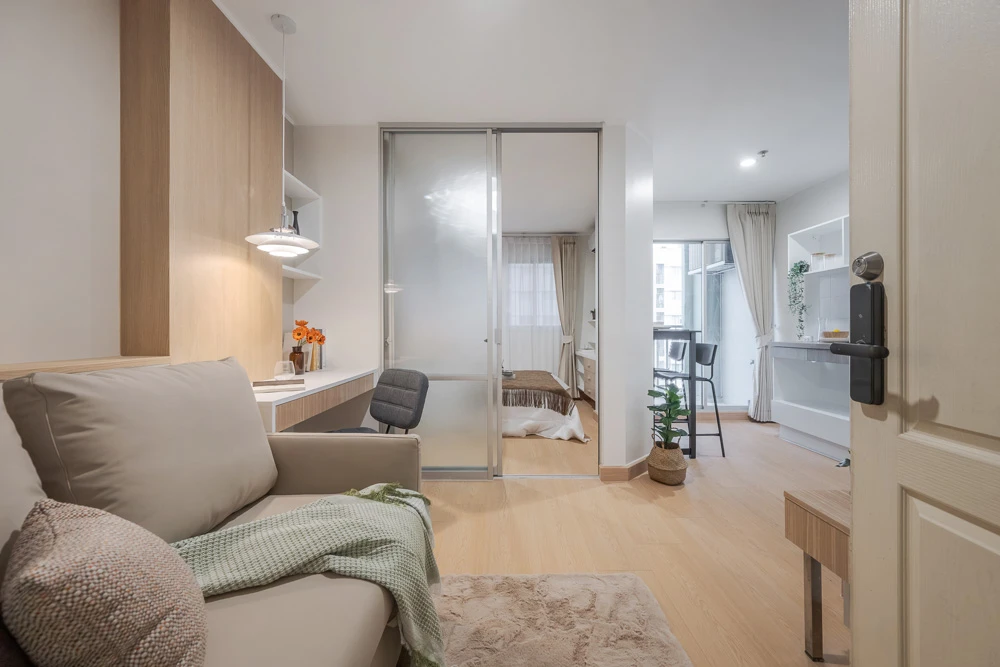 High-Floor Unblocked View Condo for SALE - 25 sq.m., 22nd Floor (Building B), Fully Furnished, Prime Location Next to MRT Pink Line & Near Fashion Isl