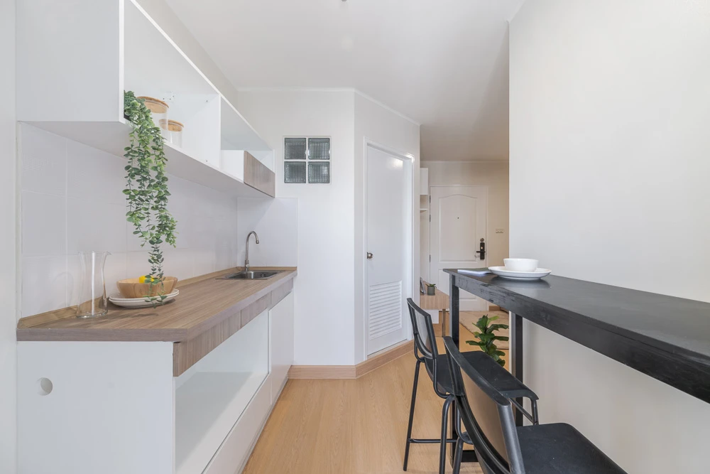High-Floor Unblocked View Condo for SALE - 25 sq.m., 22nd Floor (Building B), Fully Furnished, Prime Location Next to MRT Pink Line & Near Fashion Isl