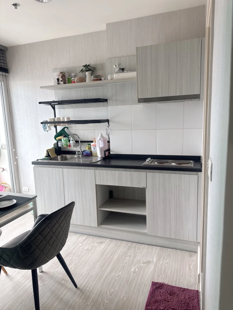 Newly Renovated & Built-in Furniture Condo for SALE - 22nd High Floor, Tower S, Move-in Ready on Main Ngamwongwan Road | ✨ Aspire Ngamwongwan