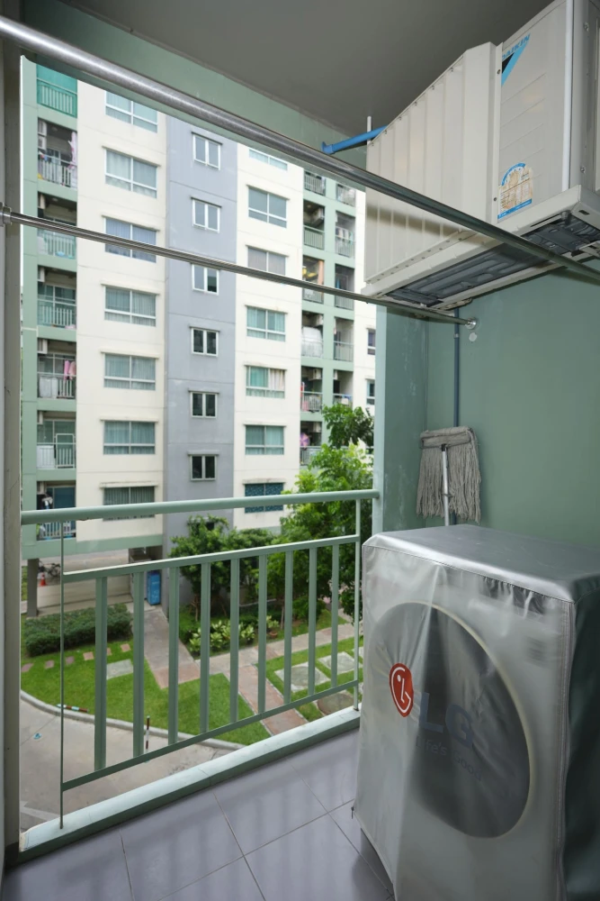Condo for sale Lumpini Ville On Nut 46, room with good wallpaper, very good price, hurry and reserve now, don't miss out.
