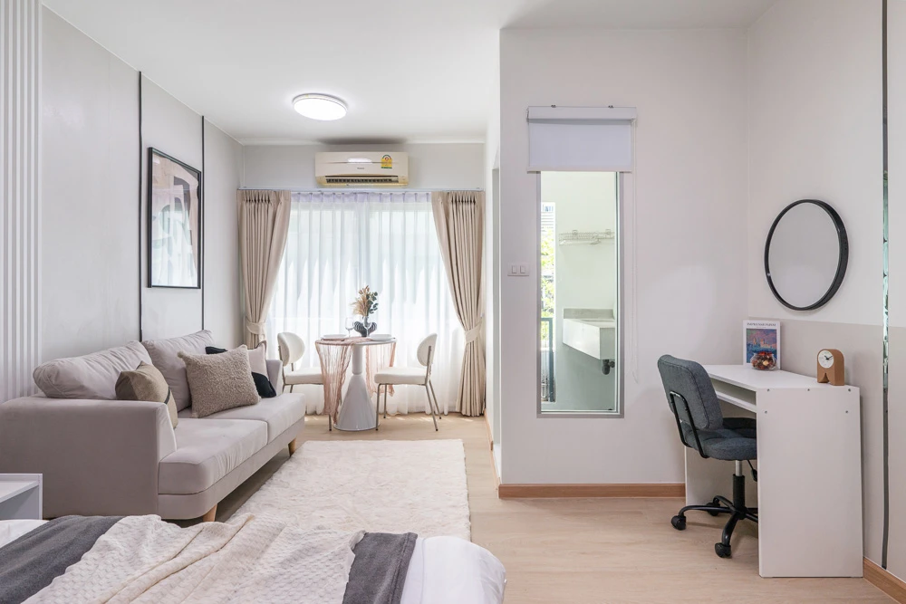 Beautiful Pool View Condo for SALE - 30 sq.m., 3rd Floor (Building G), Enclosed Kitchen Layout, Fully Furnished & Equipped, Exactly as Shown in Photos