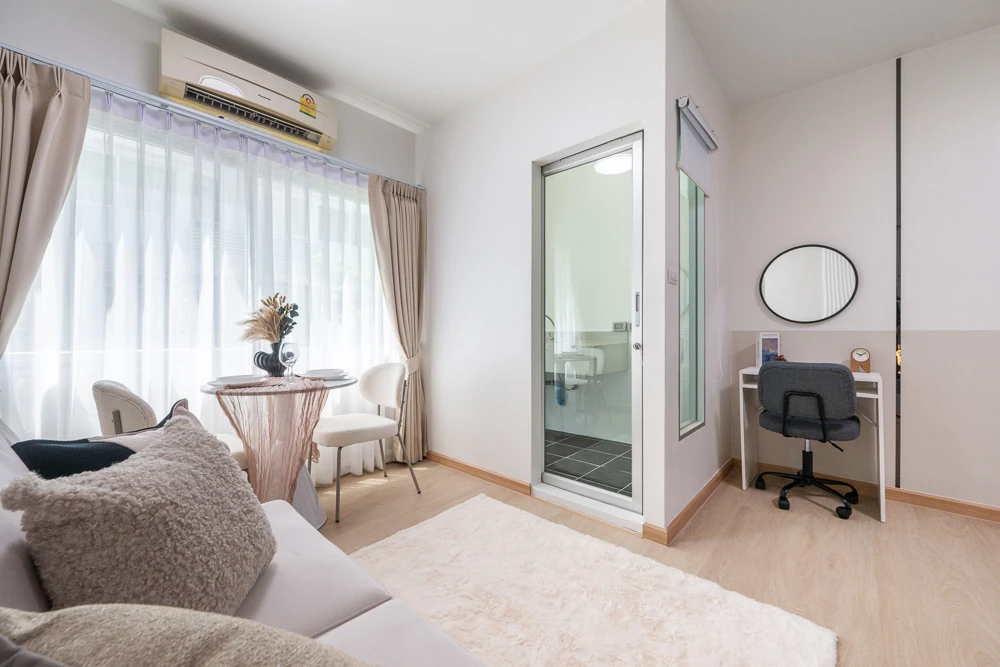 Beautiful Pool View Condo for SALE - 30 sq.m., 3rd Floor (Building G), Enclosed Kitchen Layout, Fully Furnished & Equipped, Exactly as Shown in Photos