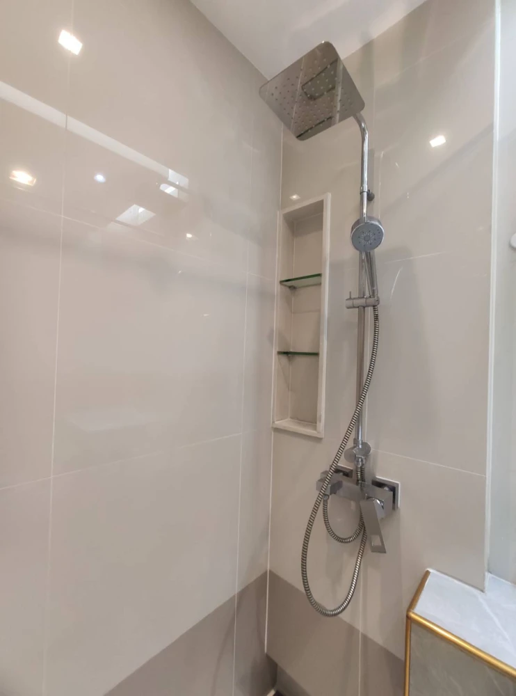 Premium 39.8 sq.m. Condo for SALE - 24th High Floor, North-Facing Balcony (Cool All Day) at Ha Yaek Lat Phrao, Fully Furnished with Impressive Built-i