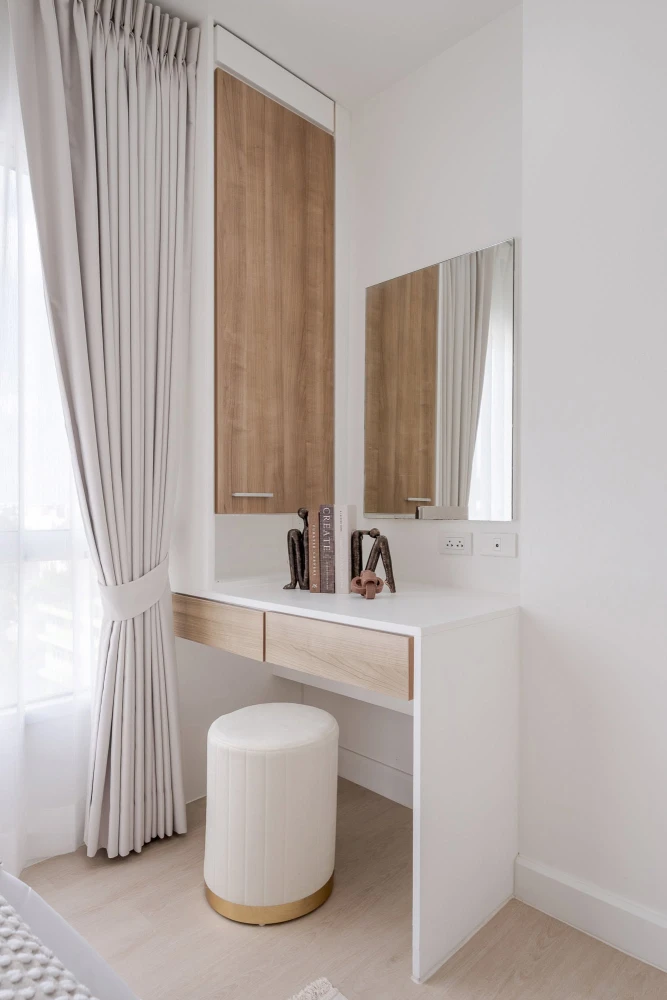 Premium Corner Unit Condo for SALE - 60 sq.m., 2 Bedrooms, 2 Bathrooms, Top Floor (8th Floor), Prime Sukhumvit Location Near BTS On Nut | Special Offe