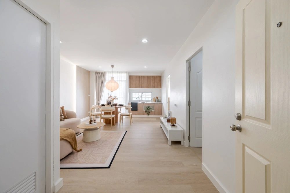 Premium Corner Unit Condo for SALE - 60 sq.m., 2 Bedrooms, 2 Bathrooms, Top Floor (8th Floor), Prime Sukhumvit Location Near BTS On Nut | Special Offe