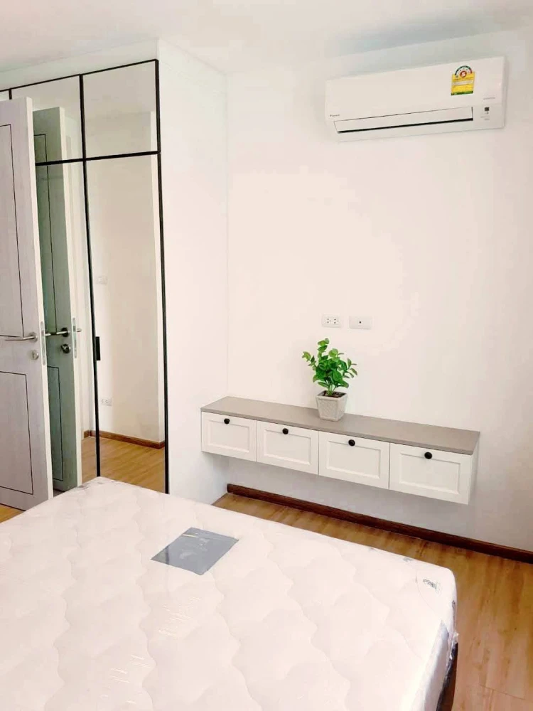 Condo for sale, corner room, beautiful view, city view and Chao Phraya River view at Notting Hill The Exclusive Charoen Krung, book now.