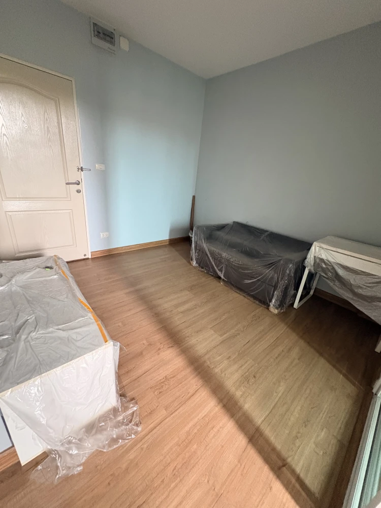 Lovely Fully Furnished Condo for SALE - 28.83 sq.m., 2nd Floor (Building A) with 2 Aircons, Move-in Ready in Rama 9 - Hua Mak Location | ✨ Bliz Condom