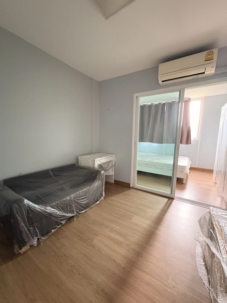 Lovely Fully Furnished Condo for SALE - 28.83 sq.m., 2nd Floor (Building A) with 2 Aircons, Move-in Ready in Rama 9 - Hua Mak Location | ✨ Bliz Condom