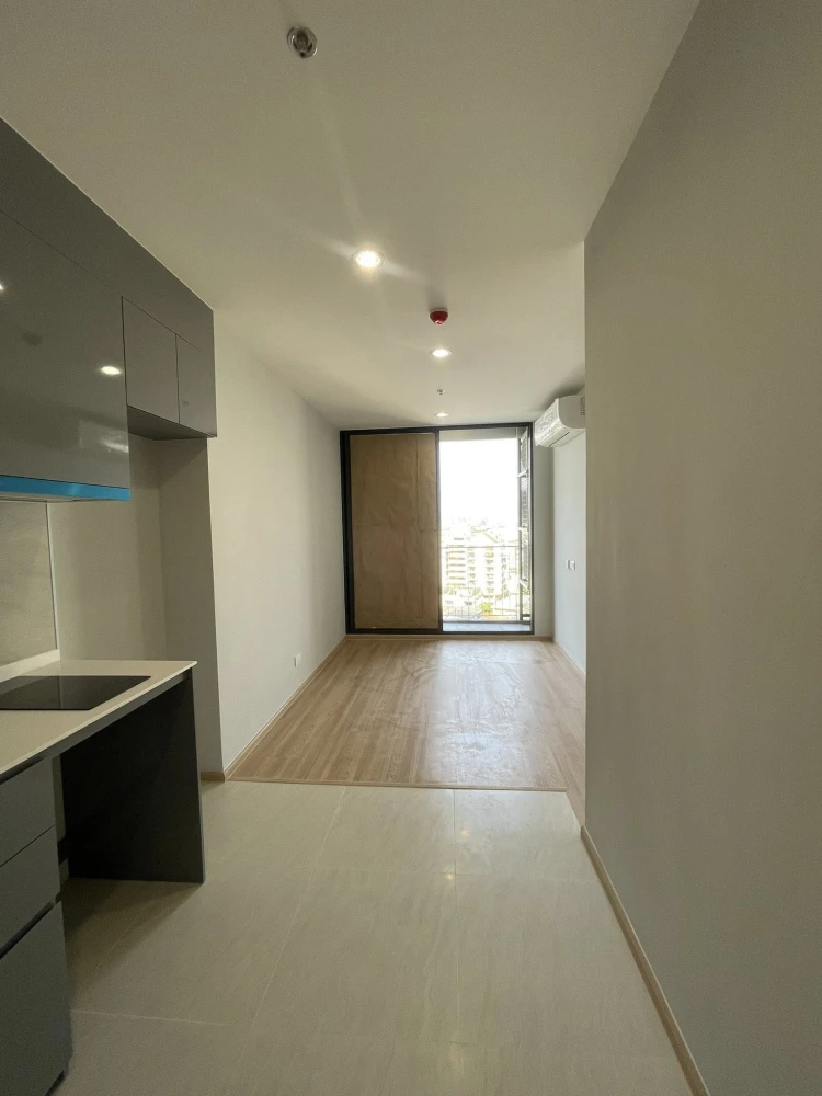 Sale down payment for Skyrise Avenue Sukhumvit 64 condo, large room, comfortable, 12th floor, high view, good price, book now