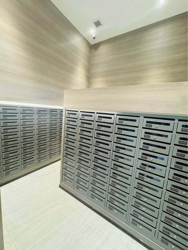 Selling down payment Aspire Sukhumvit - Rama 4, pool view, open view, not hot, separate kitchen, room number total 8, very good, live there and get ri