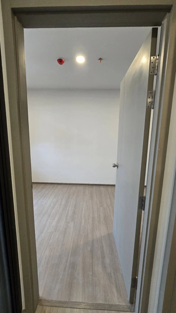 Selling down payment Aspire Sukhumvit - Rama 4, 1 Bed Plus room, 8th floor, north side, open view, come and reserve now.