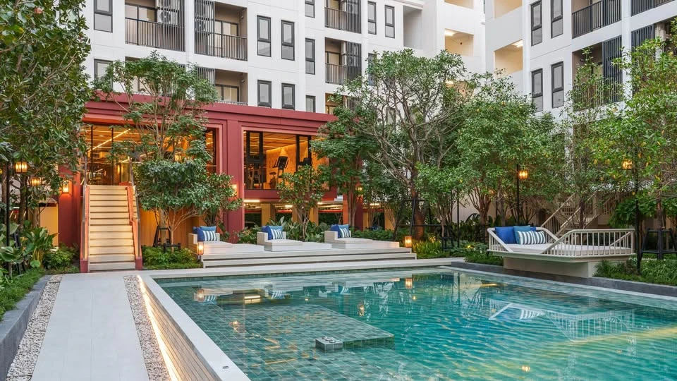 Selling a 2-bedroom, 1-bathroom Aspire Issaraphap apartment on the 7th floor. Comes with amenities. Book today! Don't wait!