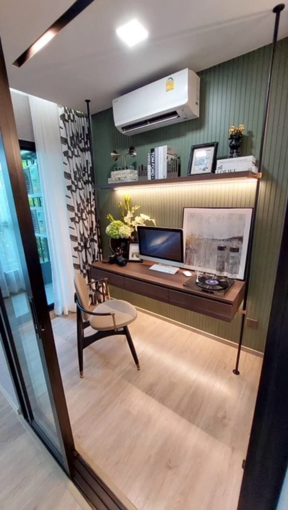 Down payment for sale Atmoz Palacio Ladprao Wanghin, 7th floor, private corner room, swimming pool view, book now, urgently.