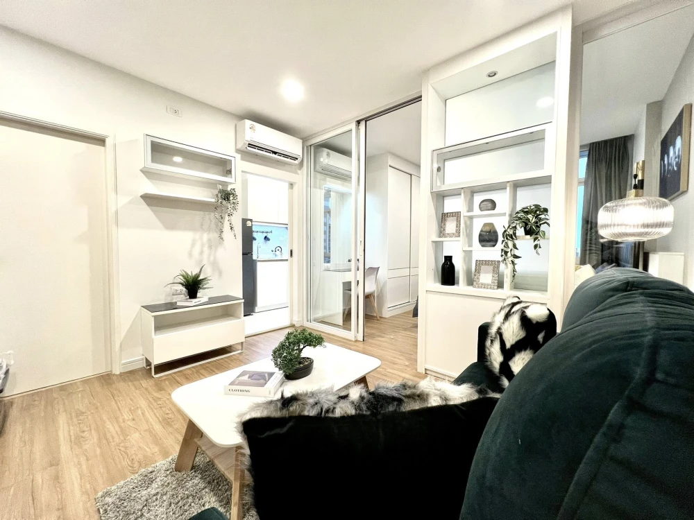 For sale or rent Centric Scene Sukhumvit 64, separate rooms, divided into suitable lots, good price, hurry and reserve now.