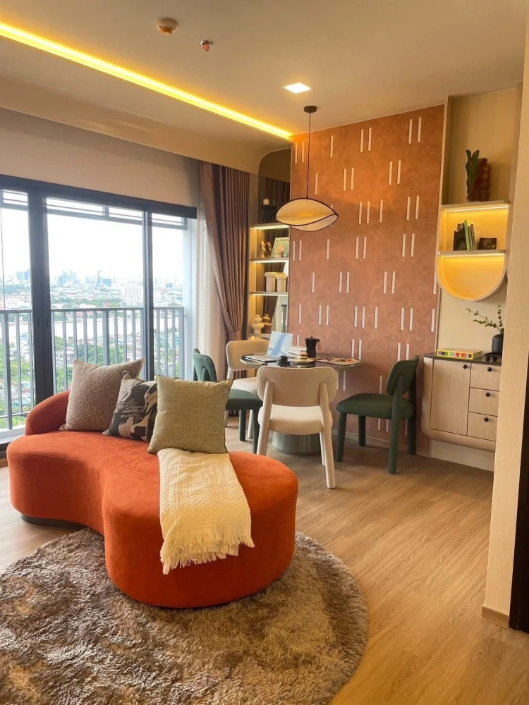Selling down payment for Chapter One Spark Charan, corner unit for privacy, great location, fully furnished. Book now!