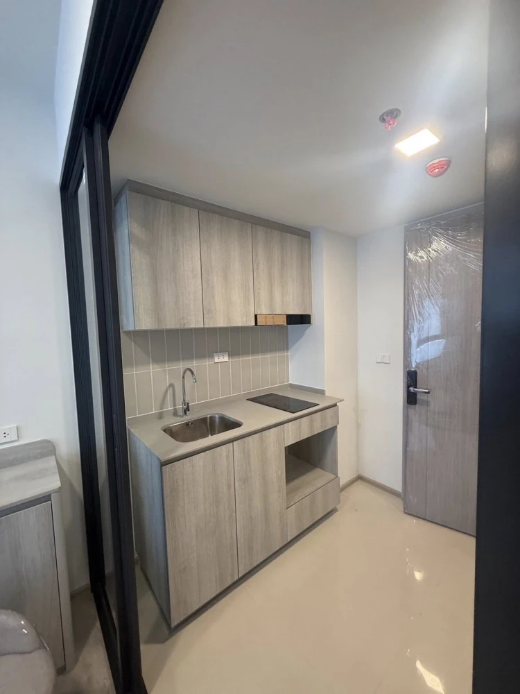 Selling down payment for COBE Kaset Sripatum, 10th floor. Great project, great location. Book now! Urgent!