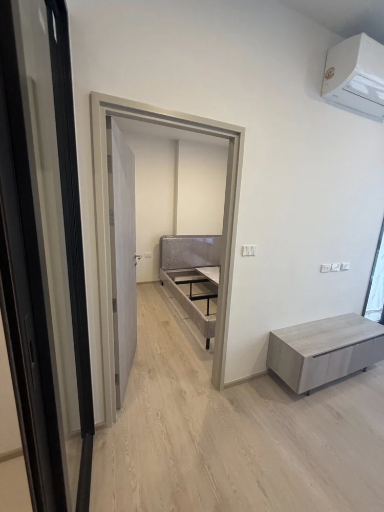Selling down payment for COBE Kaset Sripatum, 10th floor. Great project, great location. Book now! Urgent!