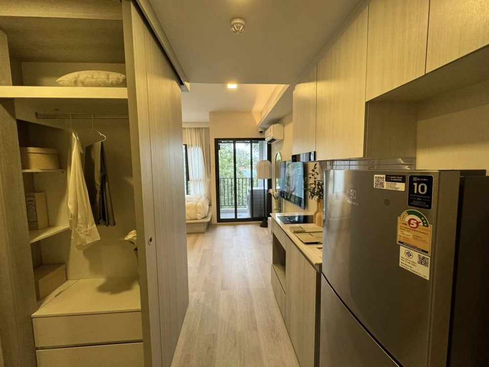 Selling a down payment for a COBE KASET SRIPATUM unit on the 11th floor, 30.5 sq.m. Comfortable and spacious. Don't miss this opportunity!