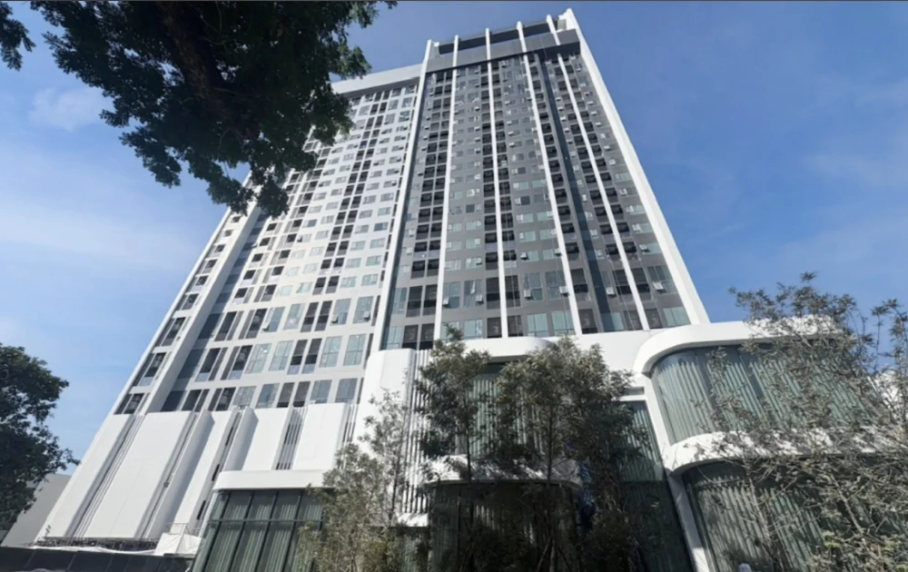 Selling down payment for COBE Kaset Sripatum, 11th floor unit. Great location, convenient transportation, amazing facilities. Book now!