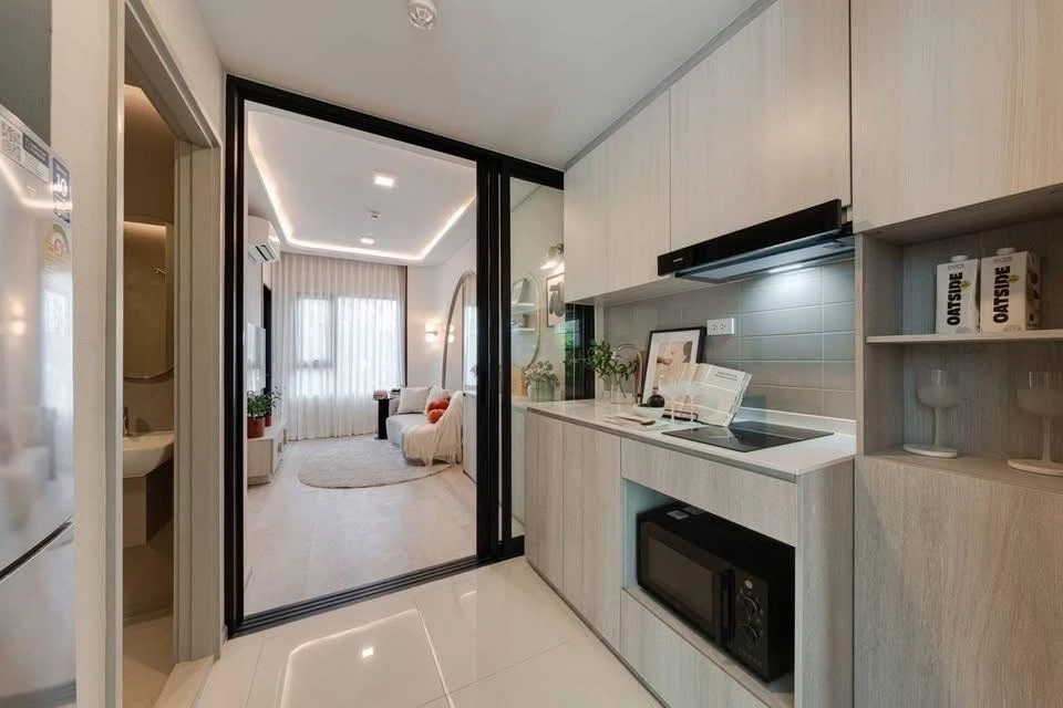 Selling down payment for COBE Ratchada Rama 9, 1 bedroom, 1 bathroom. Fully furnished with excellent facilities. Book now!