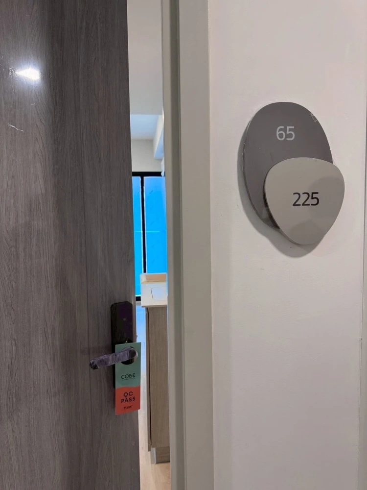 Selling down payment for COBE Ratchada Rama 9, 1 bedroom unit. Great location, cool unit. Don't miss out!