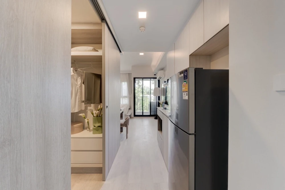 Selling down payment for COBE Ratchada Rama 9, 12th floor. Excellent project with complete facilities. Book now!