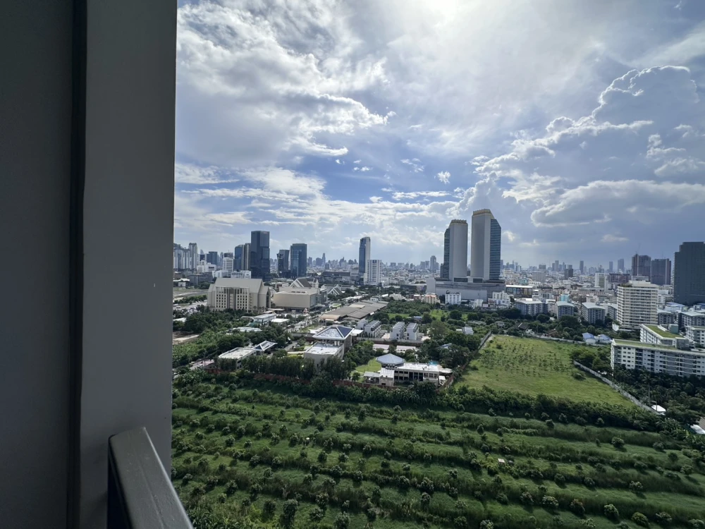 Selling down payment for COBE Ratchada Rama 9, studio unit, with complete facilities. What are you waiting for?