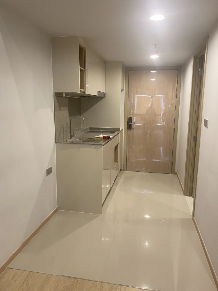 Down payment sale for Culture Chula. Spacious room with lots of usable space. High ceiling, airy and spacious. Good location. Reserve now!