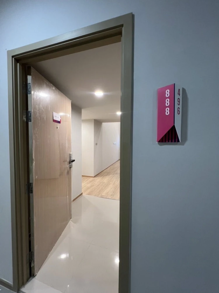 Selling down payment for Culture Chula, corner unit with garden view. Neither wall is shared with another unit. Bathrooms are available on both the up