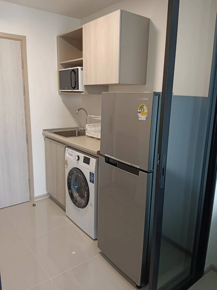 Selling down payment dcondo hype rangsit 4th floor, good project, great location, interested in owning, hurry and reserve now, urgent.
