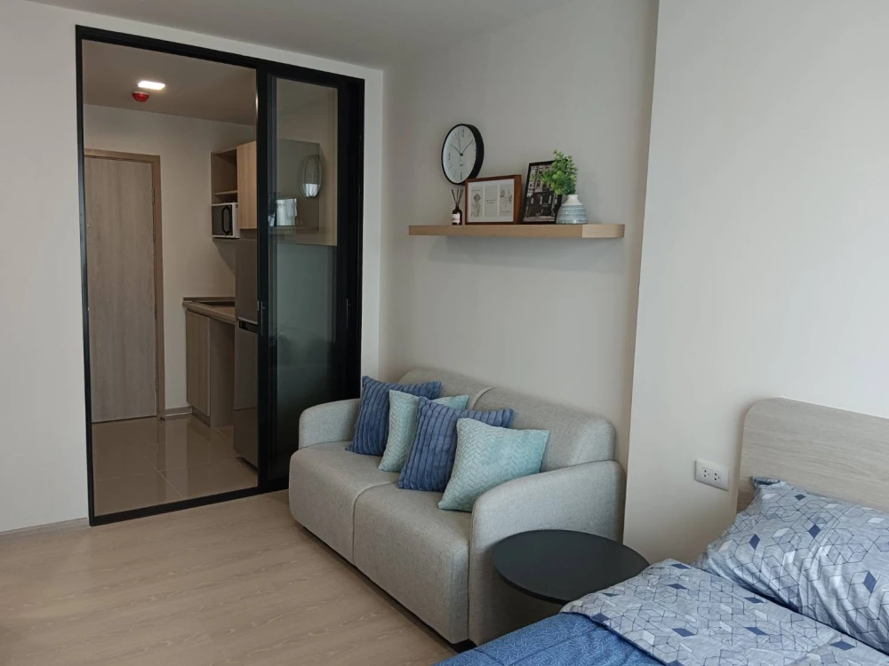 Selling down payment dcondo hype rangsit 4th floor, good project, great location, interested in owning, hurry and reserve now, urgent.