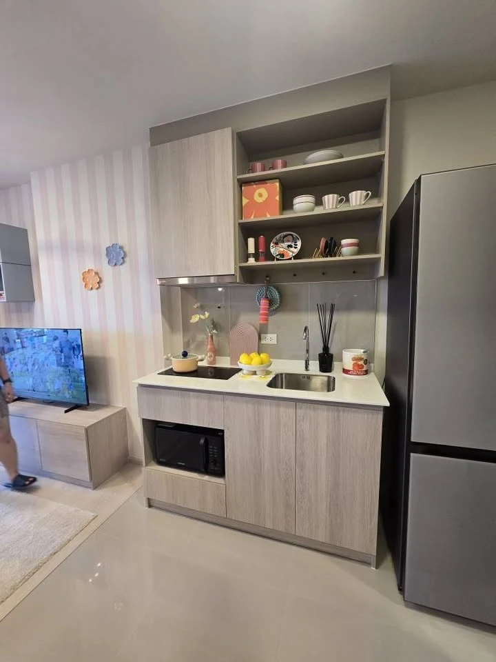 Down payment sale FLO by Sansiri, 10th floor, river view, the best side in the project. Come and reserve your ownership today.