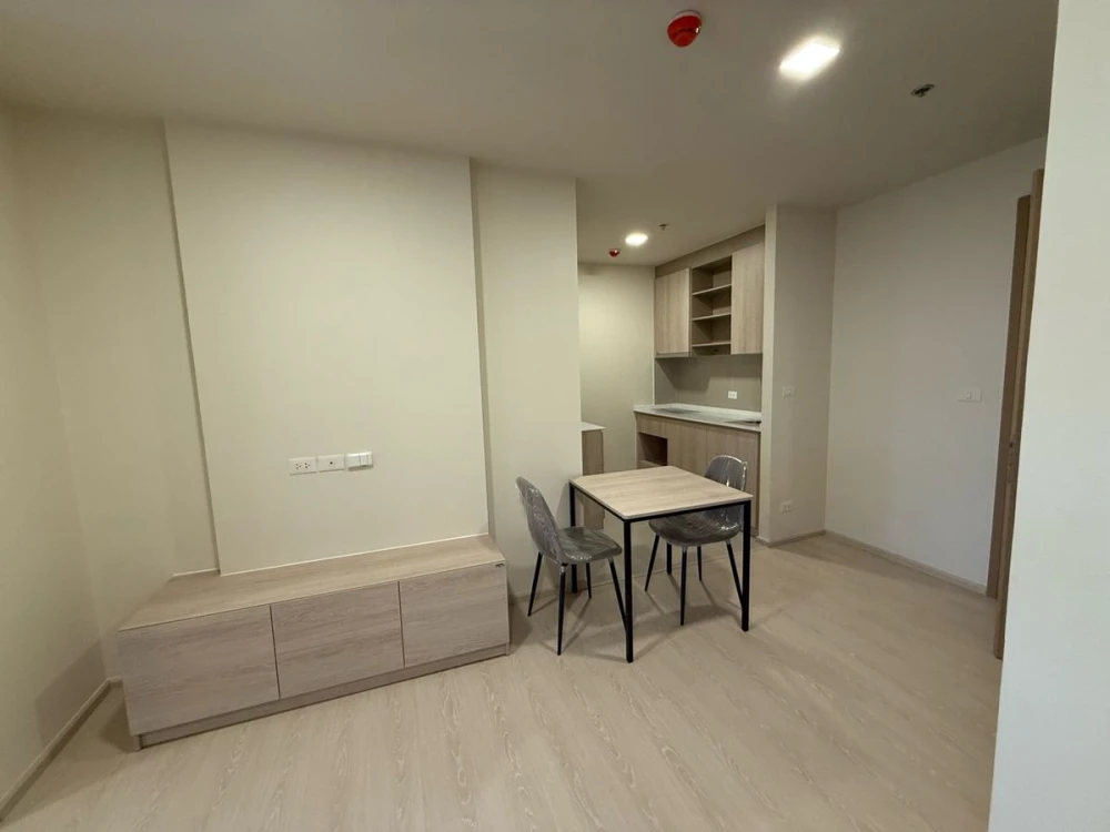 Selling down payment for FLO by Sansiri, 12th floor, good project, good location, interested, hurry and reserve now, don't miss out!