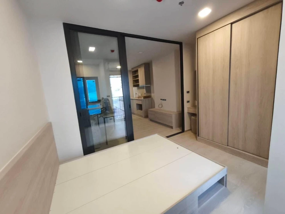Down payment sale FLO by Sansiri, north-facing room, good location, fully furnished, Chao Phraya River view, reserve now!