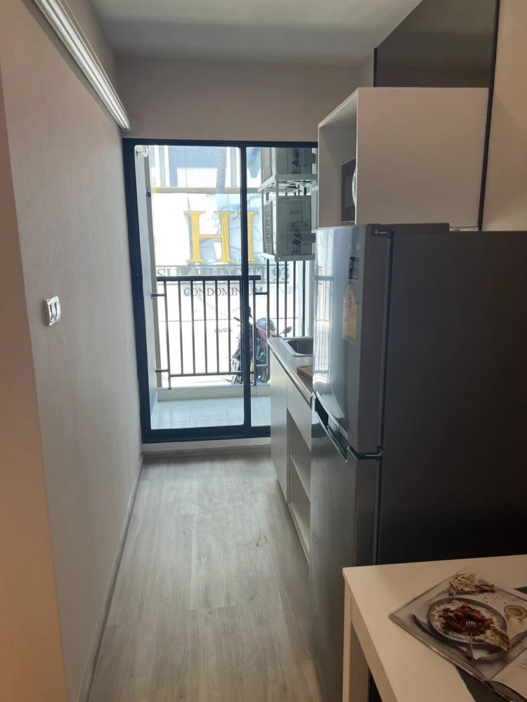 Selling down payment for HI Sukhumvit - Bangchak Station, 7th floor, pool view. Great project, reserve now!
