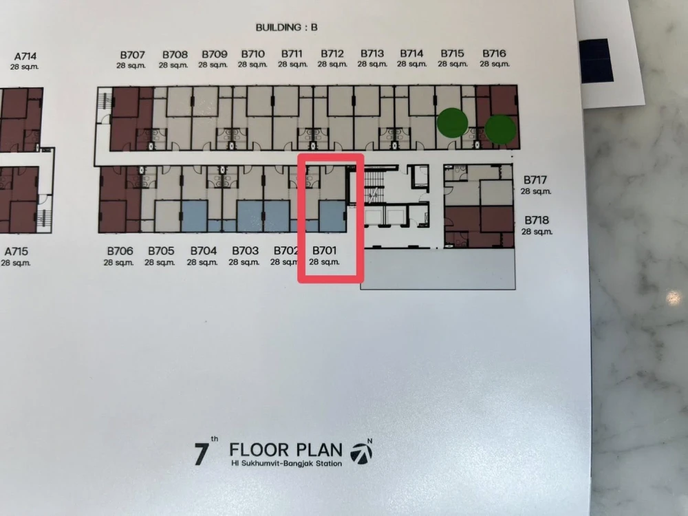 Selling down payment for HI Sukhumvit - Bangchak Station, 7th floor, pool view. Great project, reserve now!