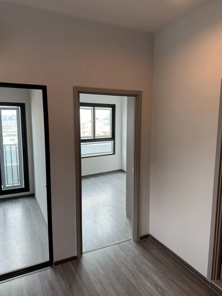 Selling down payment Ideo Ramkhamhaeng - Lam Sali Station, 8th floor, good location, worth living in, if you don't reserve, you'll really miss out.